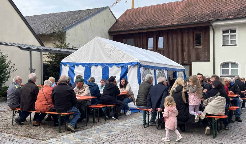 20250913 Weinfest Gaeste